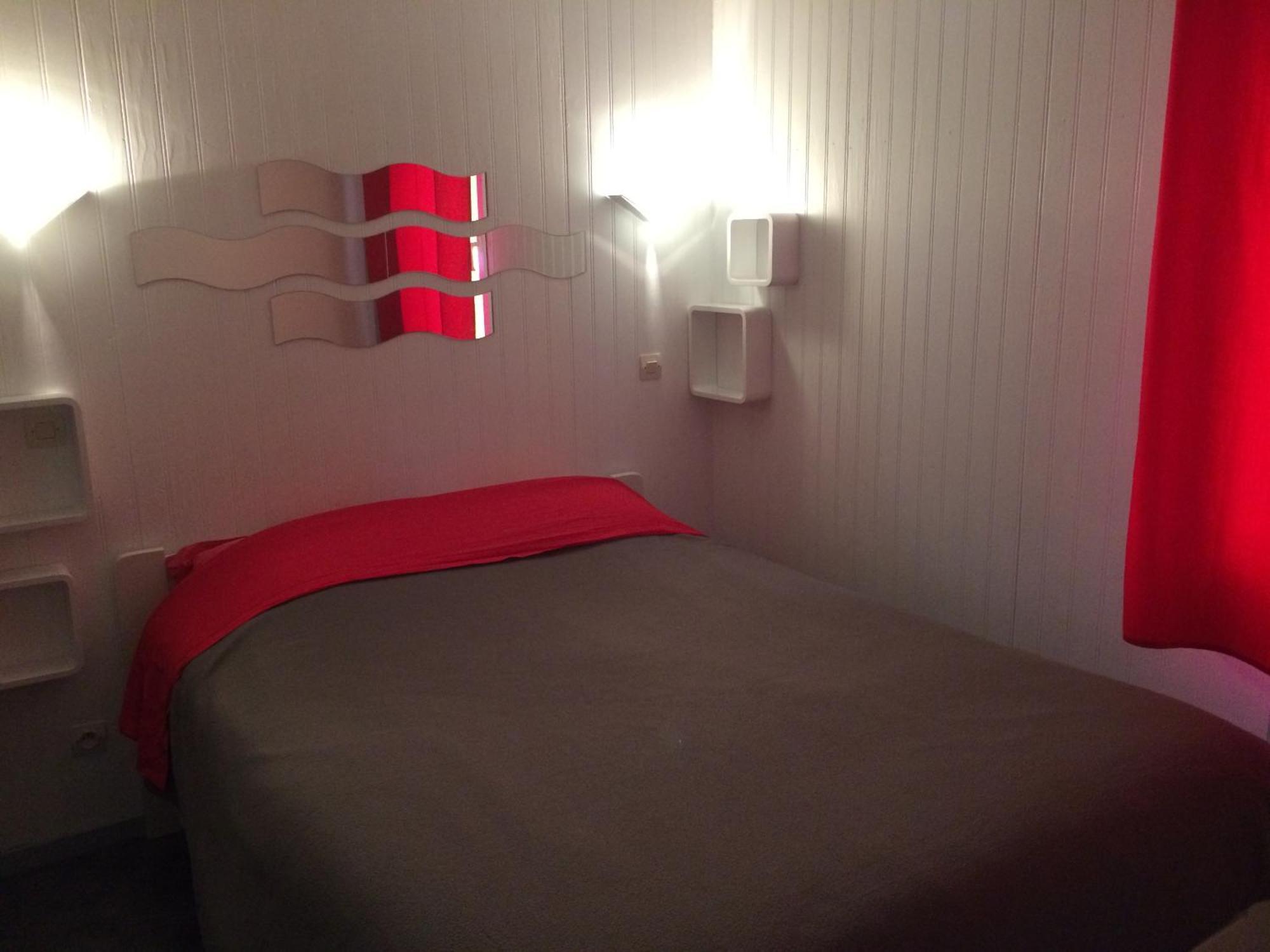 Chalet Orange Naturiste La Jenny ル・ポルジュ 部屋 写真