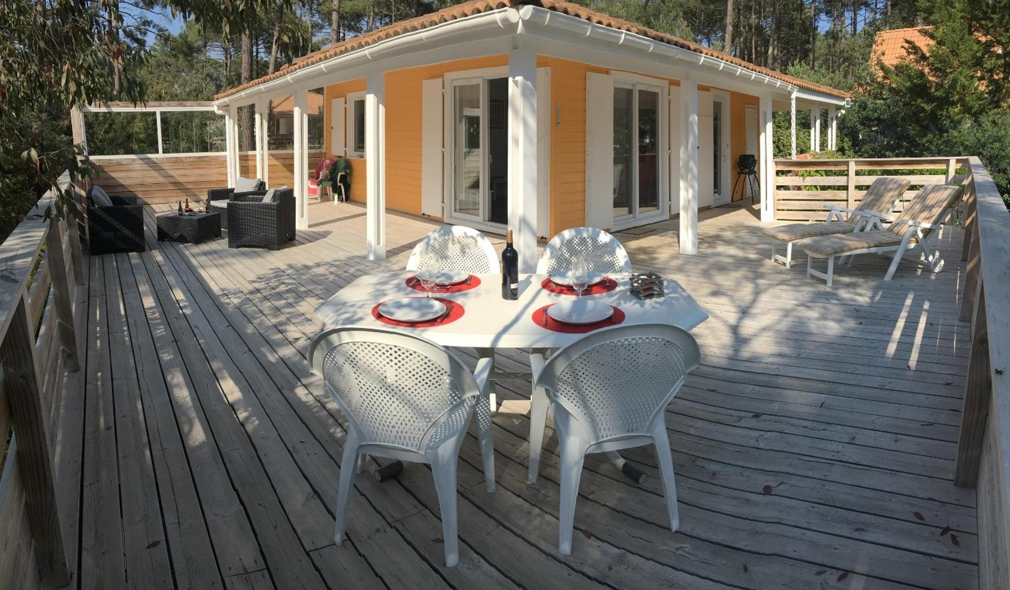 Chalet Orange Naturiste La Jenny ル・ポルジュ エクステリア 写真